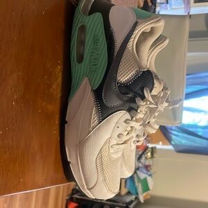 Nike air max size 8
